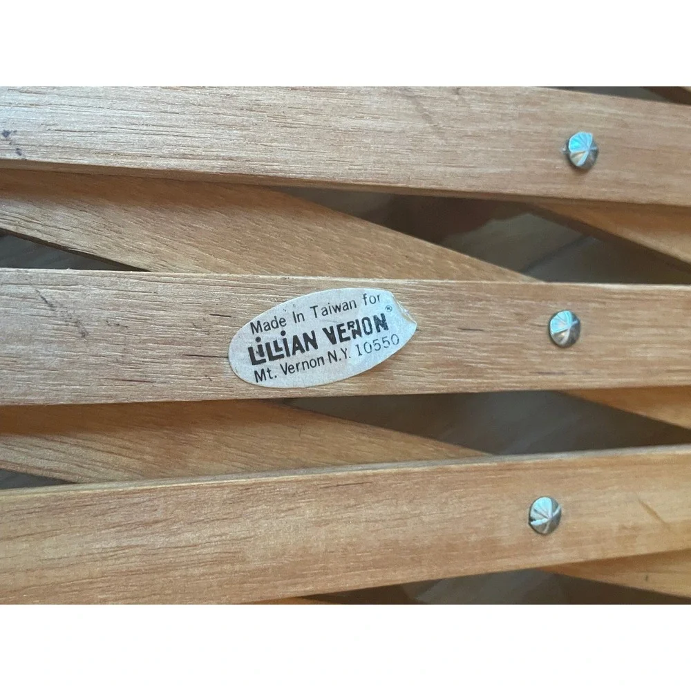 Lillian Vernon Vintage Wood Accordion Wall Rack Expandable Peg Organizer Large